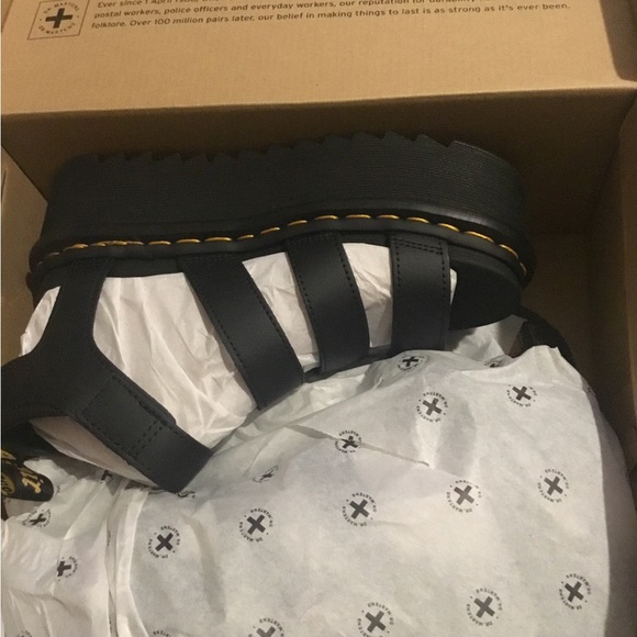 Dr. Martens Blair Platform Sandals NIB - Picture 6 of 10